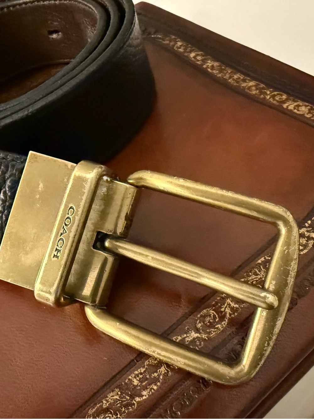 Coach Black Pebbled Leather Belt with Gold-Tone Buckle Reversible The 42’’leng